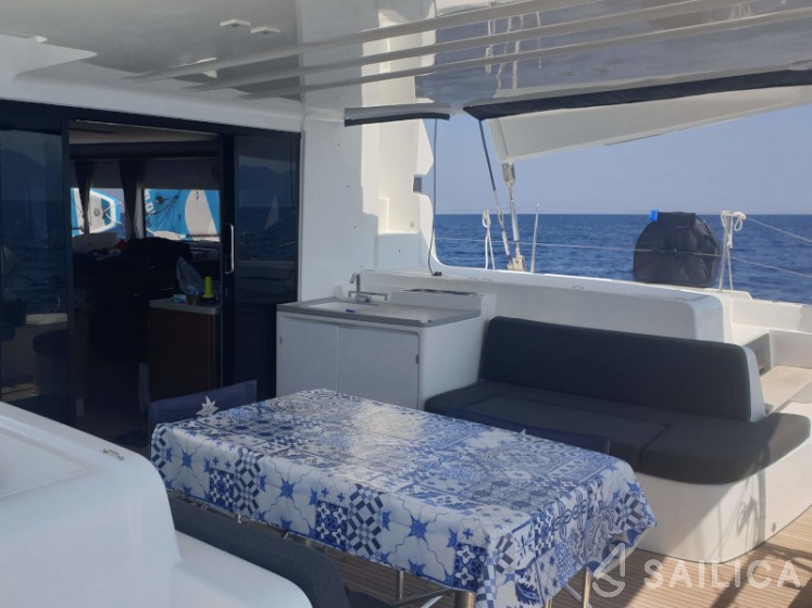 Lagoon 50 - Yacht Charter Sailica
