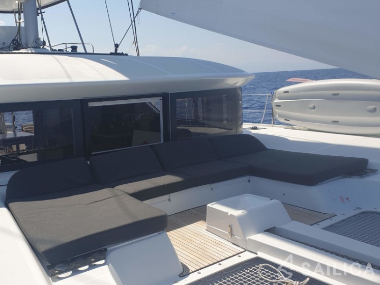 Lagoon 50 - Yacht Charter Sailica