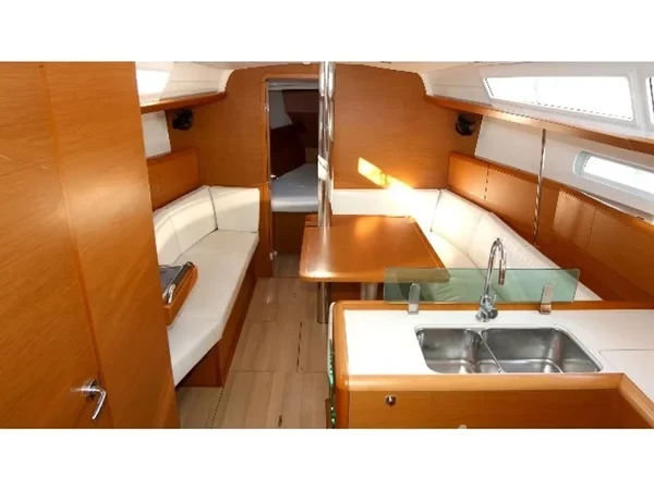 Sun Odyssey 389 - Yacht Charter Sailica