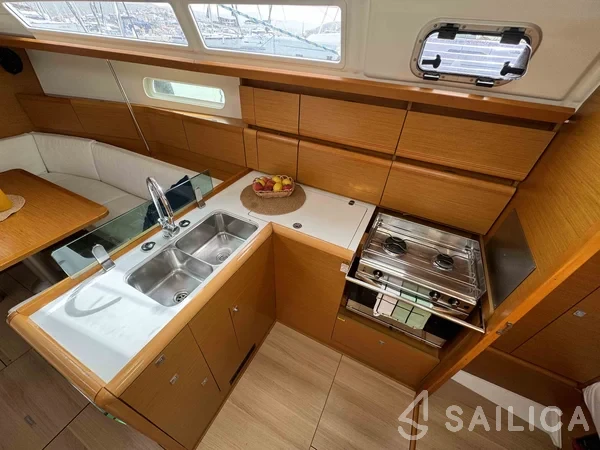 Sun Odyssey 389 - Yacht Charter Sailica