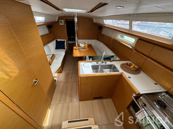 Sun Odyssey 389 - Yacht Charter Sailica