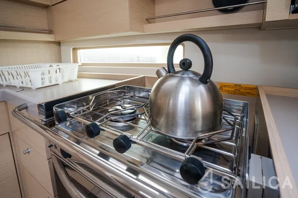 Oceanis 40.1 - Yacht Charter Sailica