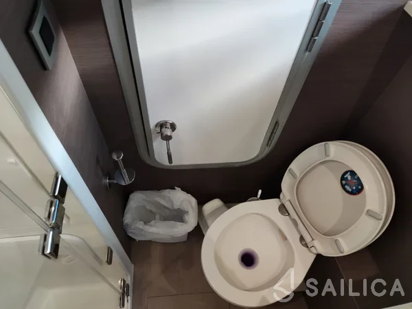 Bali 5.4. - Yacht Charter Sailica