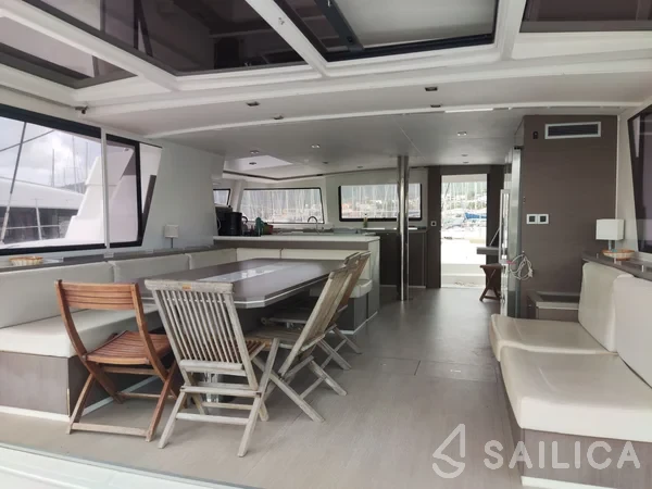 Bali 5.4. - Yacht Charter Sailica