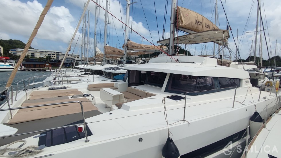 Bali 5.4. - Yacht Charter Sailica
