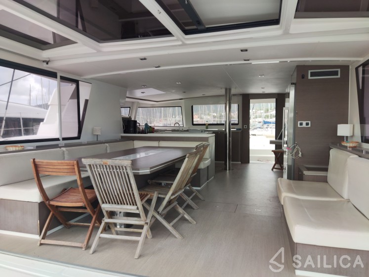 Bali 5.4. - Yacht Charter Sailica