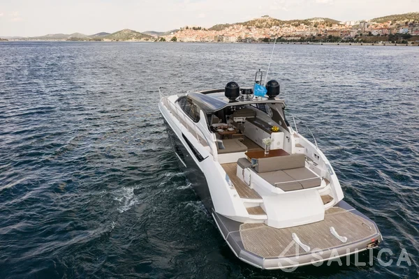 Azimut 50 - Yacht Charter Sailica