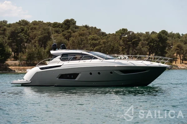 Azimut 50 - Yacht Charter Sailica