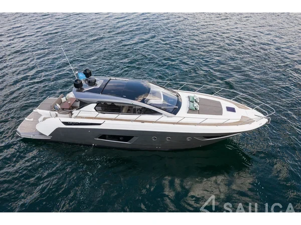 Azimut 50 - Yacht Charter Sailica