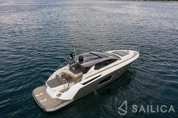 Azimut 50 - Yacht Charter Sailica