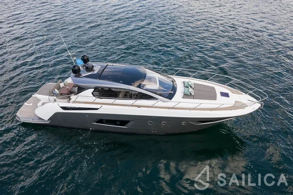 Azimut 50 - Yacht Charter Sailica