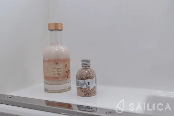 Lagoon 46  - Yacht Charter Sailica