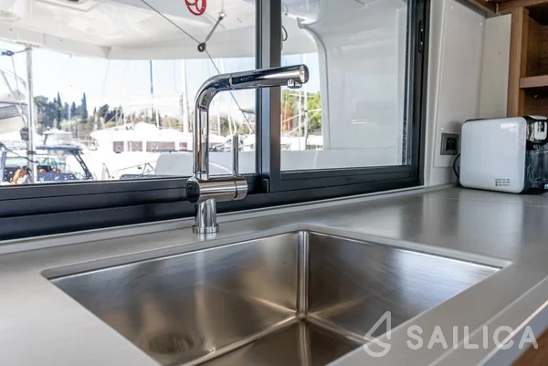 Lagoon 46  - Yacht Charter Sailica