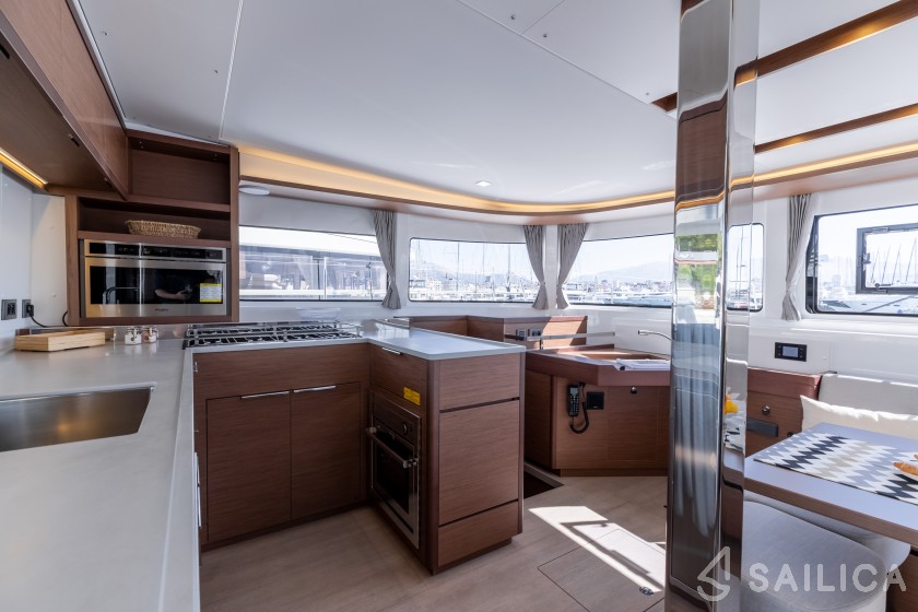 Lagoon 46  - Yacht Charter Sailica