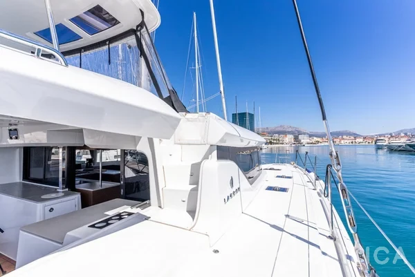 Lagoon 46  - Yacht Charter Sailica