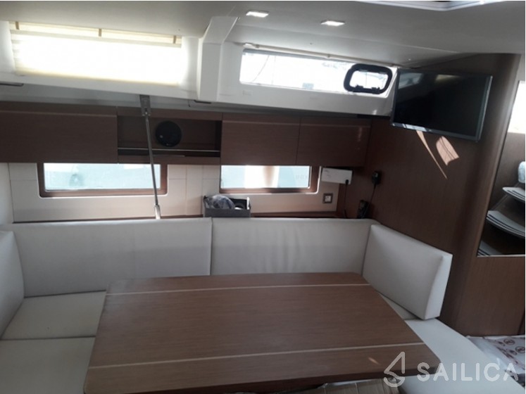 Oceanis 46.1 - Yacht Charter Sailica