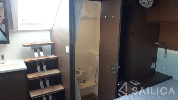 Lagoon 52F - Yacht Charter Sailica