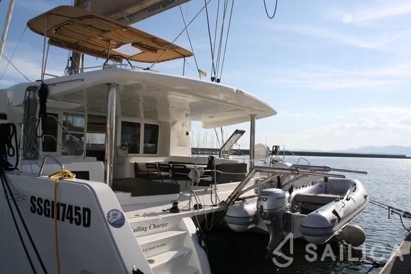 Lagoon 52F - Yacht Charter Sailica