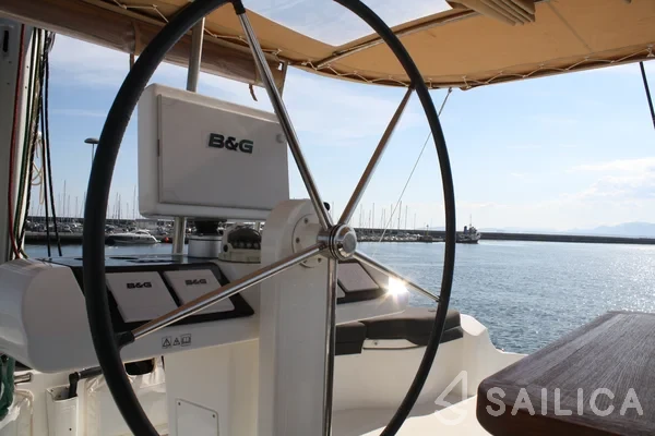 Lagoon 52F - Yacht Charter Sailica