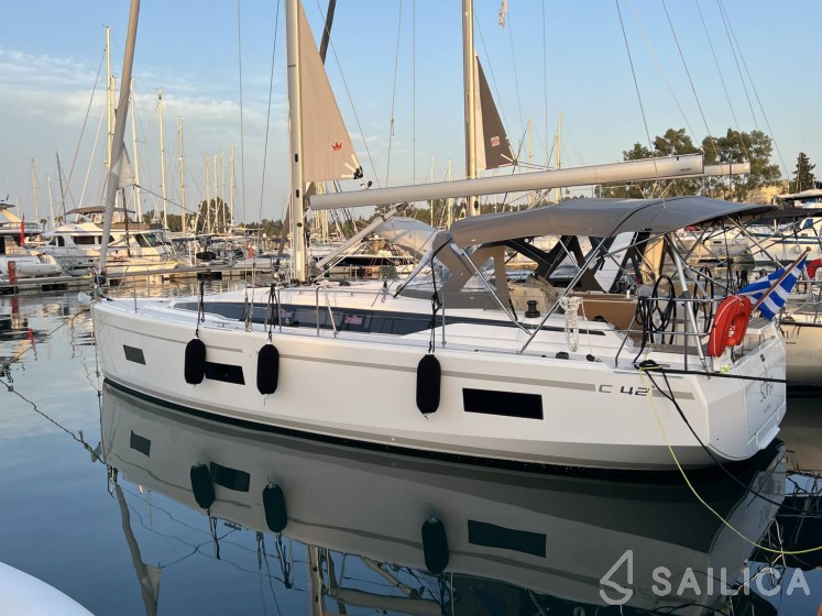 Bavaria C42 - Yacht Charter Sailica
