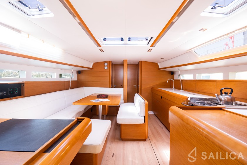 Sun Odyssey 440 - Yacht Charter Sailica
