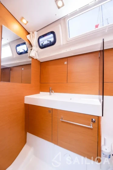 Sun Odyssey 440 - Yacht Charter Sailica