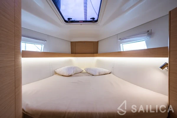Elan 45 - Yacht Charter Sailica