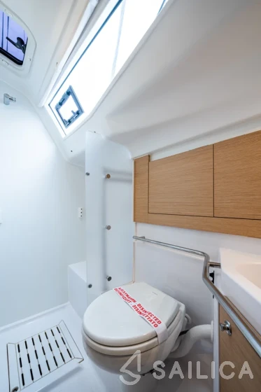 Elan 45 - Yacht Charter Sailica