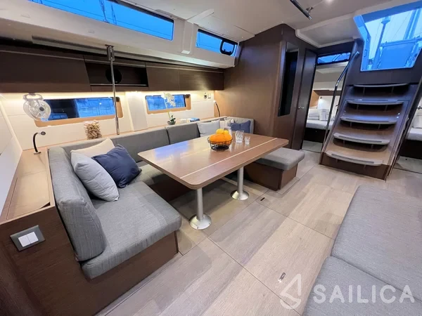 Oceanis 51.1 - Yacht Charter Sailica