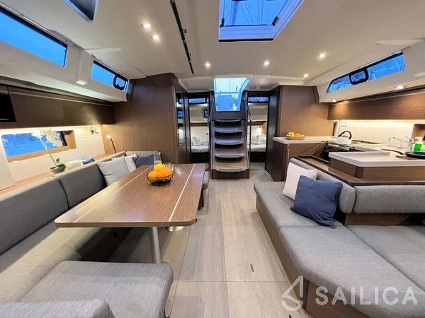 Oceanis 51.1 - Yacht Charter Sailica