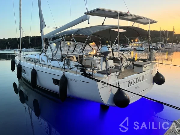 Oceanis 51.1 - Yacht Charter Sailica