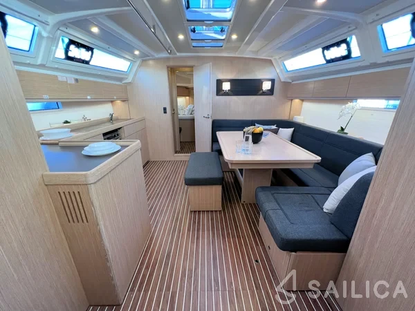 Bavaria 46 Cruiser - Yacht Charter Sailica