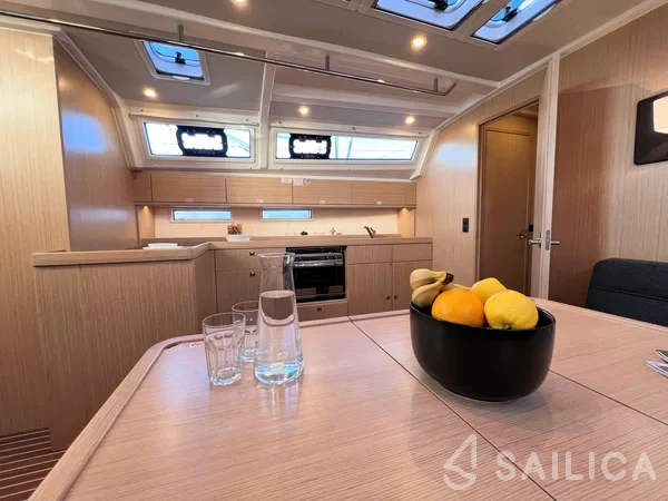 Bavaria 46 Cruiser - Yacht Charter Sailica