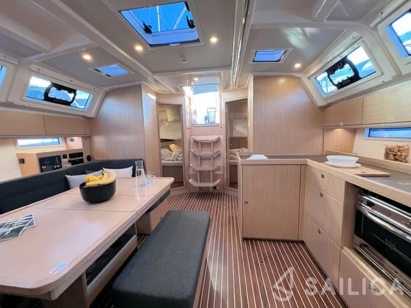 Bavaria 46 Cruiser - Yacht Charter Sailica
