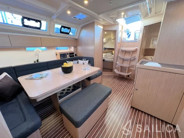 Bavaria 46 Cruiser - Yacht Charter Sailica