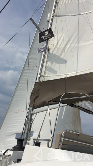Lagoon 450  Flybridge - Yacht Charter Sailica