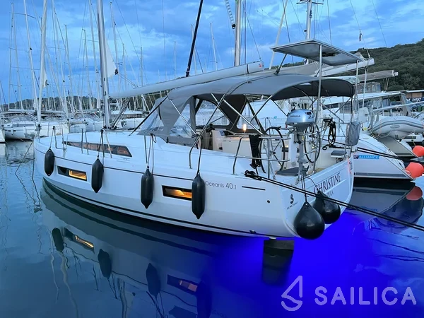 Oceanis 40.1 - Yacht Charter Sailica