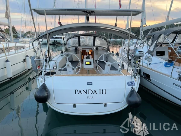 Bavaria 41 Cruiser - Yacht Charter Sailica