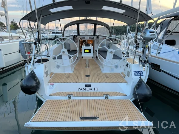 Bavaria 41 Cruiser - Yacht Charter Sailica