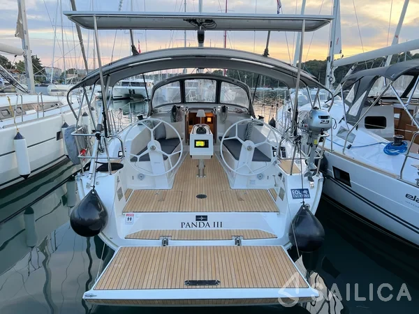 Bavaria 41 Cruiser - Yacht Charter Sailica
