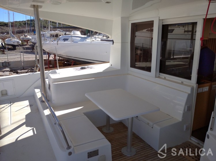 Lagoon 39 - Yacht Charter Sailica