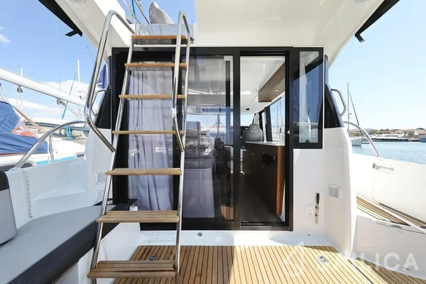 Merry Fisher 1095 FLY - Yacht Charter Sailica