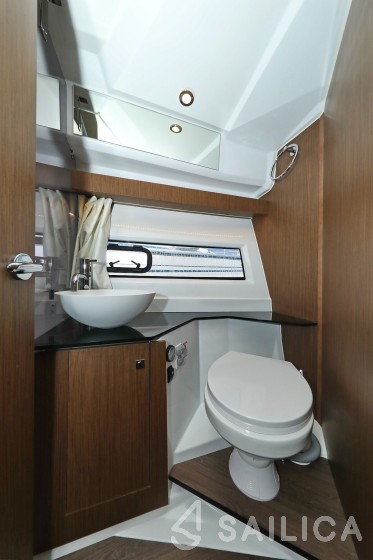Merry Fisher 1095 FLY - Yacht Charter Sailica