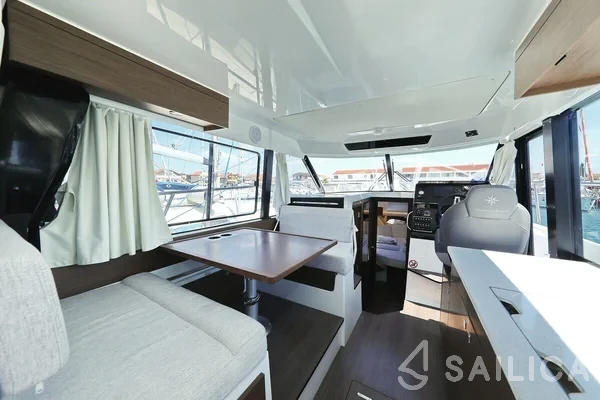 Merry Fisher 1095 FLY - Yacht Charter Sailica