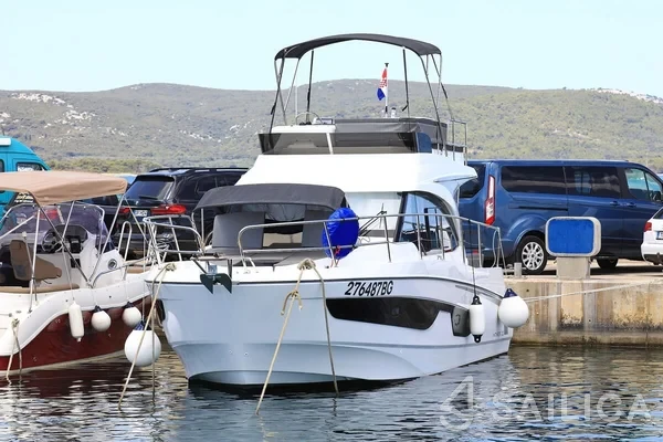 Antares 11 Fly OB - Yacht Charter Sailica