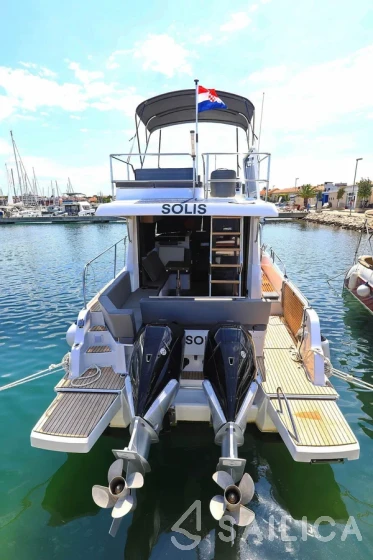 Antares 11 Fly OB - Yacht Charter Sailica