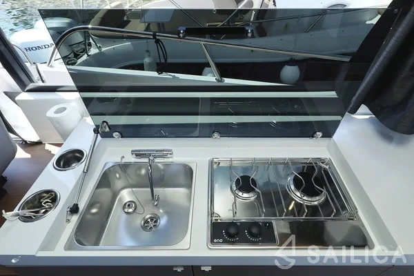 Antares 11 Fly OB - Yacht Charter Sailica