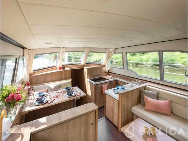 Grand Sturdy 40.0 AC - Yacht Charter Sailica