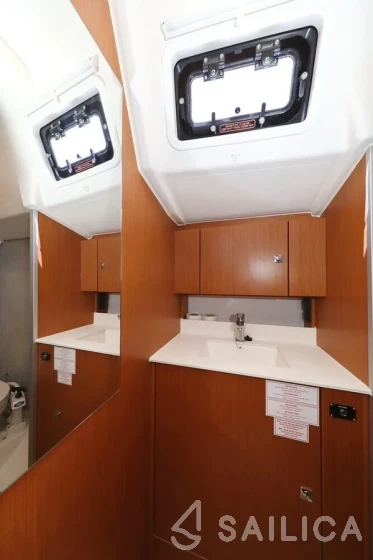 Bavaria C38 - Yacht Charter Sailica