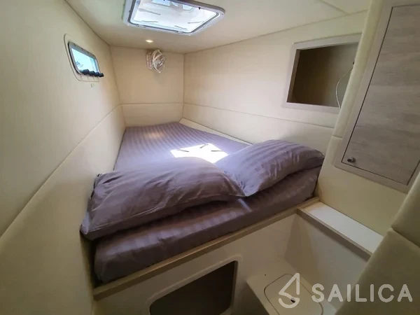 Island Spirit 410 - Yacht Charter Sailica